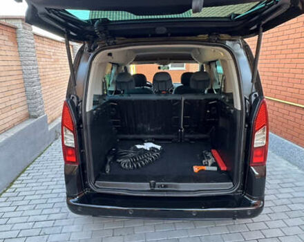 Черный Ситроен e-Berlingo, объемом двигателя 0 л и пробегом 83 тыс. км за 9500 $, фото 7 на Automoto.ua