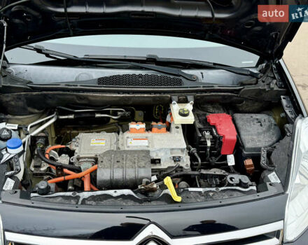 Черный Ситроен e-Berlingo, объемом двигателя 0 л и пробегом 120 тыс. км за 8800 $, фото 13 на Automoto.ua