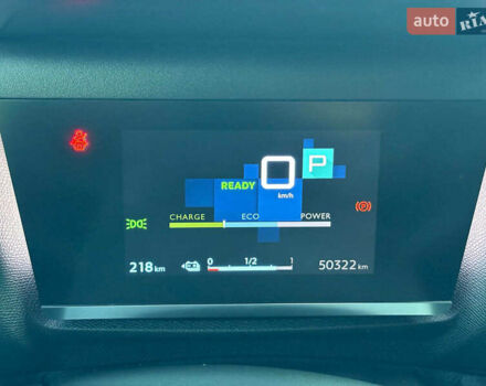 Белый Ситроен e-C4, объемом двигателя 0 л и пробегом 50 тыс. км за 16590 $, фото 24 на Automoto.ua