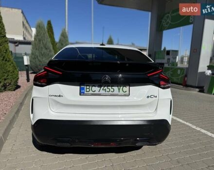 Белый Ситроен e-C4, объемом двигателя 0 л и пробегом 32 тыс. км за 16999 $, фото 4 на Automoto.ua