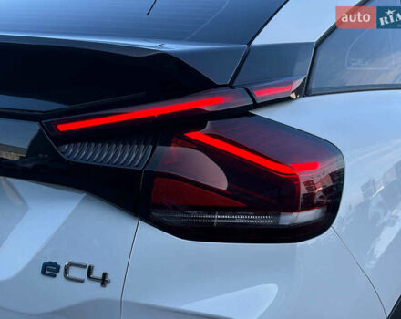 Белый Ситроен e-C4, объемом двигателя 0 л и пробегом 50 тыс. км за 16590 $, фото 9 на Automoto.ua