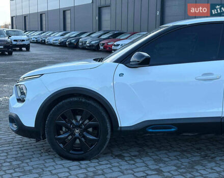 Белый Ситроен e-C4, объемом двигателя 0 л и пробегом 50 тыс. км за 16590 $, фото 13 на Automoto.ua