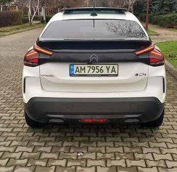 Белый Ситроен e-C4, объемом двигателя 0 л и пробегом 70 тыс. км за 17200 $, фото 2 на Automoto.ua