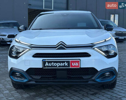 Белый Ситроен e-C4, объемом двигателя 0 л и пробегом 50 тыс. км за 16590 $, фото 1 на Automoto.ua