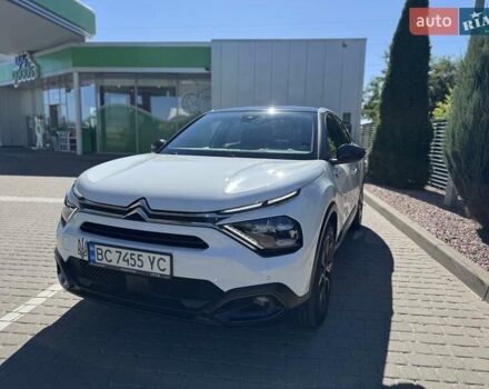Белый Ситроен e-C4, объемом двигателя 0 л и пробегом 32 тыс. км за 16999 $, фото 1 на Automoto.ua