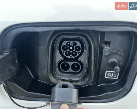 Ситроен e-C4 2023 в Ровно на Automoto.ua Белый Ситроен e-C4, объемом двигателя 0 л и пробегом 7 тыс. км за 17800 $, фото 26 на Automoto.ua