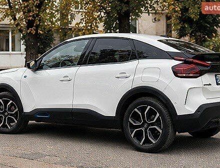Белый Ситроен e-C4, объемом двигателя 0 л и пробегом 73 тыс. км за 16900 $, фото 5 на Automoto.ua