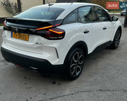 Ситроен e-C4 2023 в Ровно на Automoto.ua Белый Ситроен e-C4, объемом двигателя 0 л и пробегом 7 тыс. км за 17800 $, фото 6 на Automoto.ua