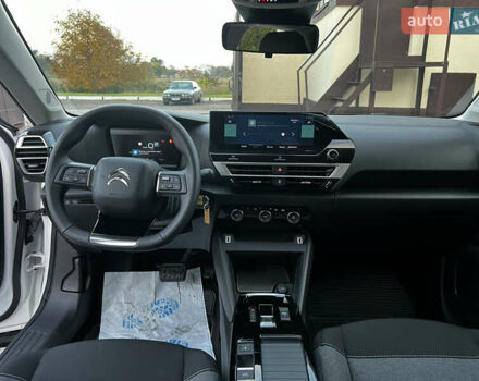 Ситроен e-C4 2023 в Ровно на Automoto.ua Белый Ситроен e-C4, объемом двигателя 0 л и пробегом 7 тыс. км за 17800 $, фото 12 на Automoto.ua