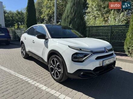 Белый Ситроен e-C4, объемом двигателя 0 л и пробегом 32 тыс. км за 16999 $, фото 1 на Automoto.ua