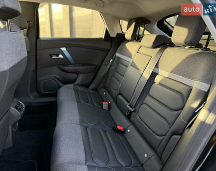 Чорний Сітроен e-C4, об'ємом двигуна 0 л та пробігом 115 тис. км за 15900 $, фото 8 на Automoto.ua