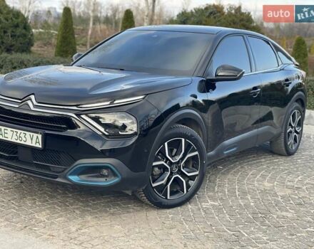 Чорний Сітроен e-C4, об'ємом двигуна 0 л та пробігом 55 тис. км за 18200 $, фото 1 на Automoto.ua