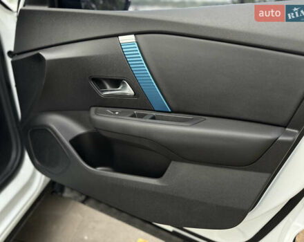 Ситроен e-C4, объемом двигателя 0 л и пробегом 27 тыс. км за 18300 $, фото 27 на Automoto.ua