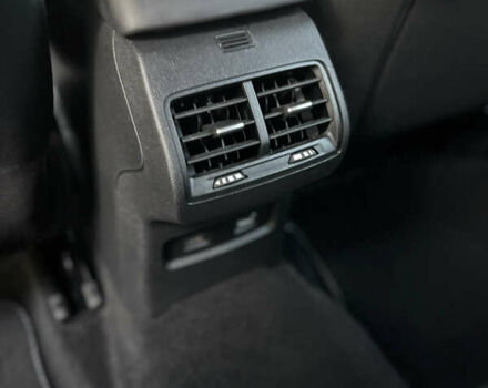 Серый Ситроен e-C4, объемом двигателя 0 л и пробегом 66 тыс. км за 15599 $, фото 91 на Automoto.ua