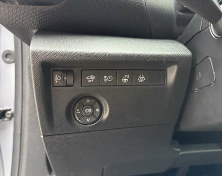 Серый Ситроен e-C4, объемом двигателя 0 л и пробегом 35 тыс. км за 16400 $, фото 34 на Automoto.ua