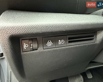 Серый Ситроен e-C4, объемом двигателя 0 л и пробегом 67 тыс. км за 16800 $, фото 10 на Automoto.ua