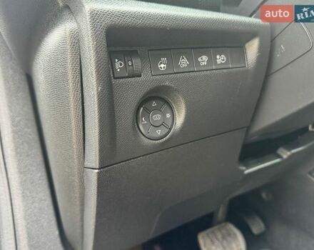 Серый Ситроен e-C4, объемом двигателя 0 л и пробегом 29 тыс. км за 16200 $, фото 31 на Automoto.ua