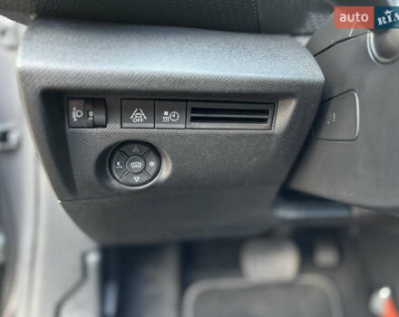 Серый Ситроен e-C4, объемом двигателя 0 л и пробегом 66 тыс. км за 15599 $, фото 71 на Automoto.ua