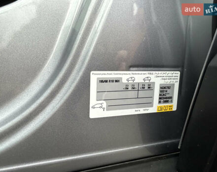 Серый Ситроен e-C4, объемом двигателя 0 л и пробегом 67 тыс. км за 16800 $, фото 48 на Automoto.ua