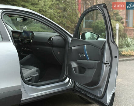 Серый Ситроен e-C4, объемом двигателя 0 л и пробегом 90 тыс. км за 16400 $, фото 41 на Automoto.ua