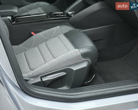 Серый Ситроен e-C4, объемом двигателя 0 л и пробегом 90 тыс. км за 16400 $, фото 28 на Automoto.ua