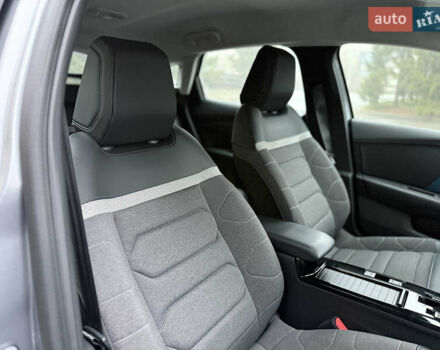 Серый Ситроен e-C4, объемом двигателя 0 л и пробегом 90 тыс. км за 16400 $, фото 44 на Automoto.ua