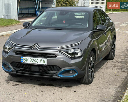 Серый Ситроен e-C4, объемом двигателя 0 л и пробегом 51 тыс. км за 16699 $, фото 3 на Automoto.ua