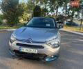 Серый Ситроен e-C4, объемом двигателя 0 л и пробегом 17 тыс. км за 17900 $, фото 2 на Automoto.ua