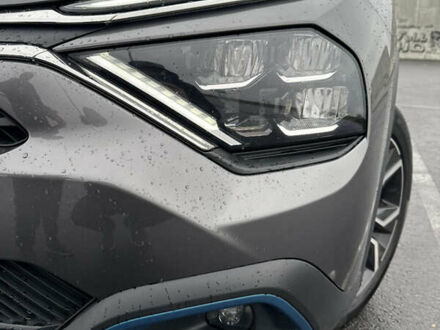 Серый Ситроен e-C4, объемом двигателя 0 л и пробегом 57 тыс. км за 16200 $, фото 1 на Automoto.ua