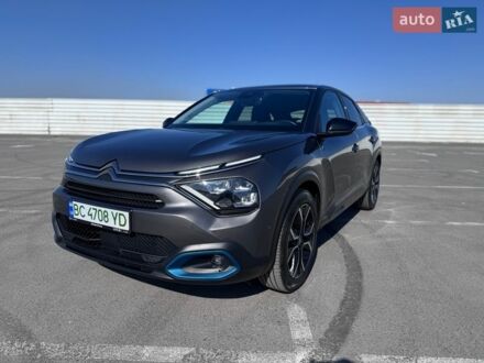 Серый Ситроен e-C4, объемом двигателя 0 л и пробегом 33 тыс. км за 16499 $, фото 1 на Automoto.ua