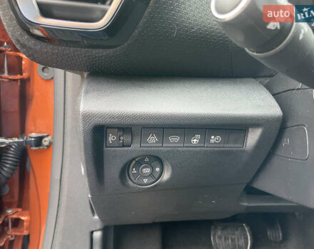 Помаранчевий Сітроен e-C4, об'ємом двигуна 0 л та пробігом 106 тис. км за 16000 $, фото 7 на Automoto.ua