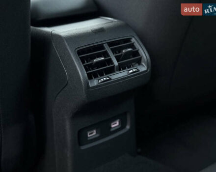 Оранжевый Ситроен e-C4, объемом двигателя 0 л и пробегом 12 тыс. км за 17800 $, фото 30 на Automoto.ua