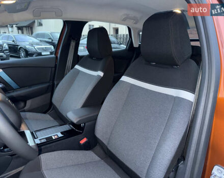 Помаранчевий Сітроен e-C4, об'ємом двигуна 0 л та пробігом 12 тис. км за 17700 $, фото 34 на Automoto.ua