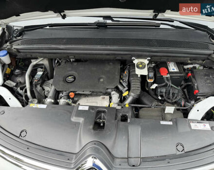 Ситроен Grand C4 SpaceToure 2019 в Ровно на Automoto.ua Белый Ситроен Grand C4 SpaceToure, объемом двигателя 1.5 л и пробегом 222 тыс. км за 16300 $, фото 27 на Automoto.ua