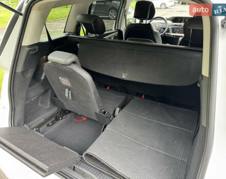 Ситроен Grand C4 SpaceToure 2019 в Ровно на Automoto.ua Белый Ситроен Grand C4 SpaceToure, объемом двигателя 1.5 л и пробегом 222 тыс. км за 16300 $, фото 22 на Automoto.ua