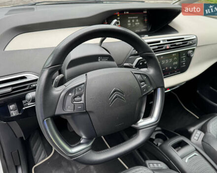 Ситроен Grand C4 SpaceToure 2019 в Ровно на Automoto.ua Белый Ситроен Grand C4 SpaceToure, объемом двигателя 1.5 л и пробегом 222 тыс. км за 16300 $, фото 14 на Automoto.ua