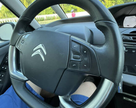 Белый Ситроен Grand C4 SpaceToure, объемом двигателя 0 л и пробегом 166 тыс. км за 13200 $, фото 24 на Automoto.ua