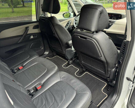 Ситроен Grand C4 SpaceToure 2019 в Ровно на Automoto.ua Белый Ситроен Grand C4 SpaceToure, объемом двигателя 1.5 л и пробегом 222 тыс. км за 16300 $, фото 20 на Automoto.ua