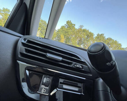 Белый Ситроен Grand C4 SpaceToure, объемом двигателя 0 л и пробегом 166 тыс. км за 13200 $, фото 26 на Automoto.ua