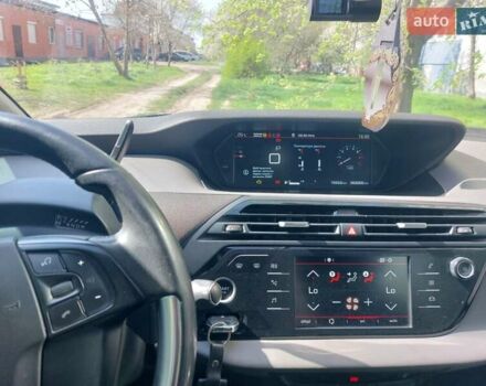 Белый Ситроен Grand C4 SpaceToure, объемом двигателя 1.5 л и пробегом 270 тыс. км за 13850 $, фото 14 на Automoto.ua