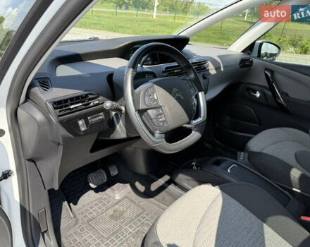 Ситроен Grand C4 SpaceToure 2019 в Дубно на Automoto.ua Белый Ситроен Grand C4 SpaceToure, объемом двигателя 2 л и пробегом 112 тыс. км за 18999 $, фото 14 на Automoto.ua