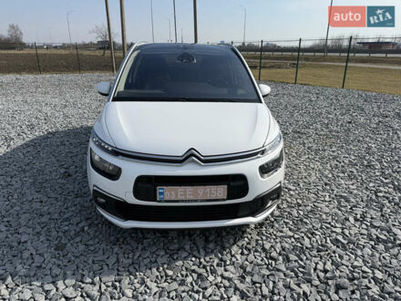 Сітроен Grand C4 SpaceToure 2019 у Дубно на Automoto.ua Білий Сітроен Grand C4 SpaceToure, об'ємом двигуна 2 л та пробігом 111 тис. км за 19000 $, фото 1 на Automoto.ua