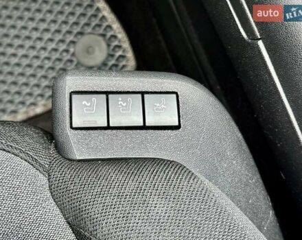 Черный Ситроен Grand C4 SpaceToure, объемом двигателя 2 л и пробегом 190 тыс. км за 15000 $, фото 12 на Automoto.ua