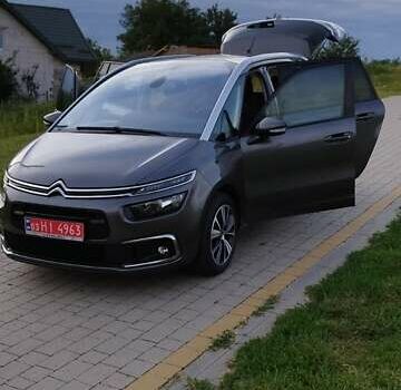 Ситроен Grand C4 SpaceToure 2019 в Львове на Automoto.ua Серый Ситроен Grand C4 SpaceToure, объемом двигателя 1.5 л и пробегом 137 тыс. км за 18000 $, фото 28 на Automoto.ua