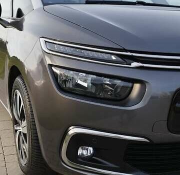 Ситроен Grand C4 SpaceToure 2019 в Львове на Automoto.ua Серый Ситроен Grand C4 SpaceToure, объемом двигателя 1.5 л и пробегом 137 тыс. км за 18000 $, фото 24 на Automoto.ua