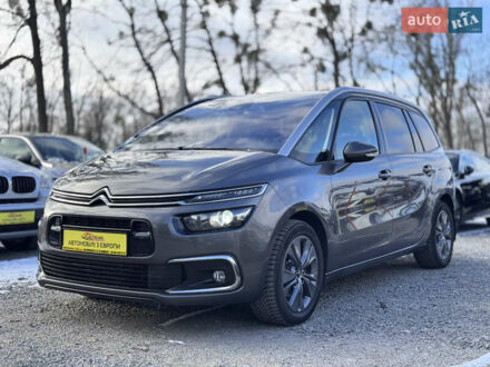 Сітроен Grand C4 SpaceToure 2018 у Умани на Automoto.ua Сірий Сітроен Grand C4 SpaceToure, об'ємом двигуна 2 л та пробігом 207 тис. км за 16900 $, фото 1 на Automoto.ua
