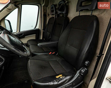 Белый Ситроен Jumper, объемом двигателя 2.2 л и пробегом 350 тыс. км за 9978 $, фото 4 на Automoto.ua