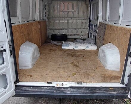 Белый Ситроен Jumper, объемом двигателя 2.2 л и пробегом 384 тыс. км за 8281 $, фото 4 на Automoto.ua