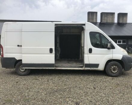 Белый Ситроен Jumper, объемом двигателя 2.2 л и пробегом 320 тыс. км за 7400 $, фото 3 на Automoto.ua