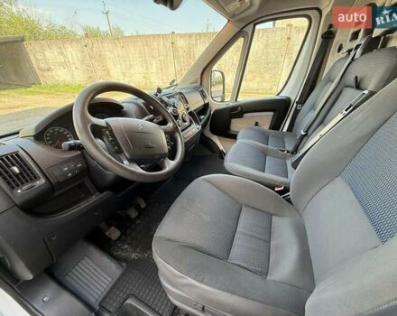 Білий Сітроен Jumper, об'ємом двигуна 2.2 л та пробігом 220 тис. км за 13800 $, фото 6 на Automoto.ua